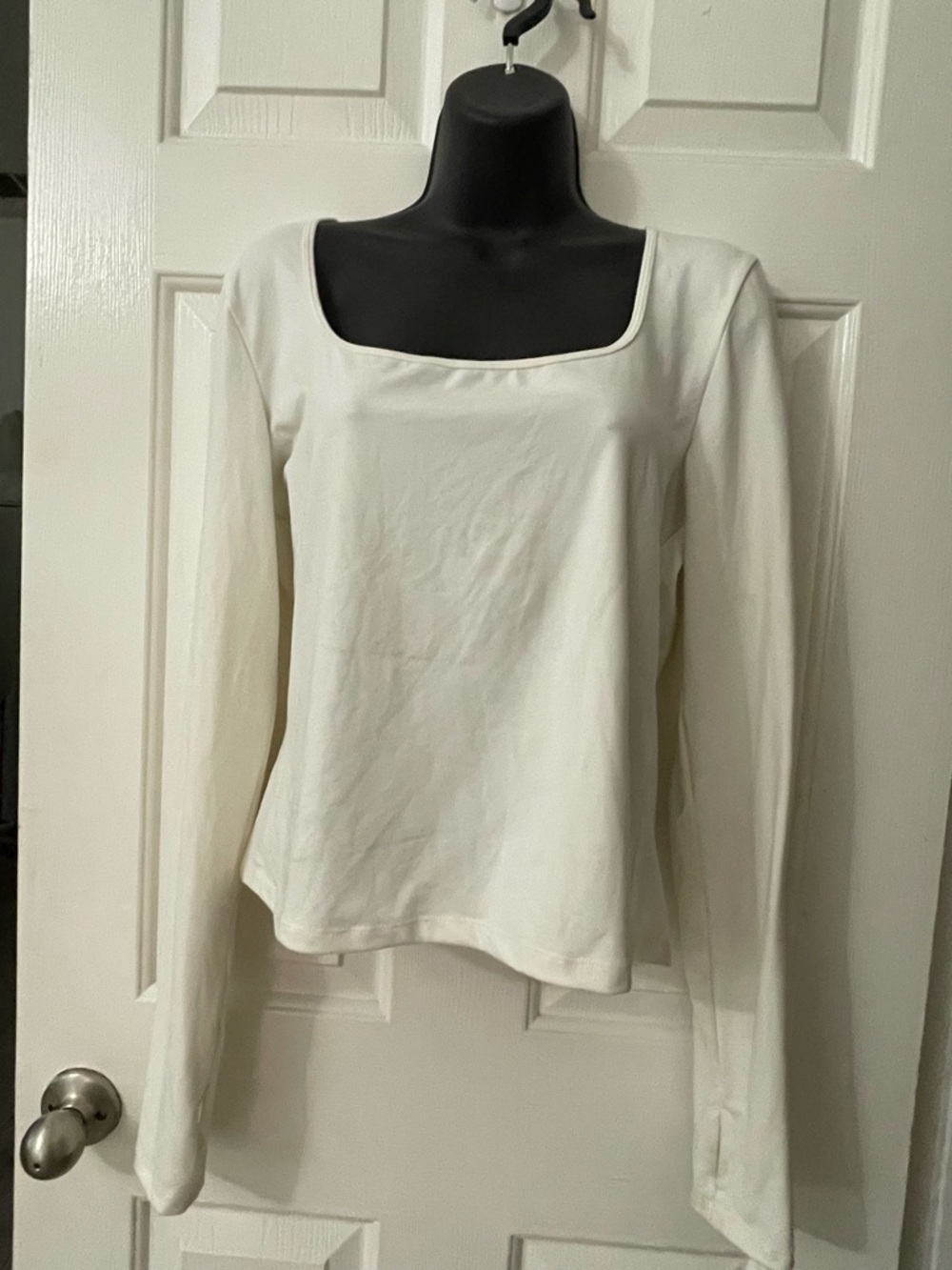 Women’s White Square Neck Long Sleeve Top